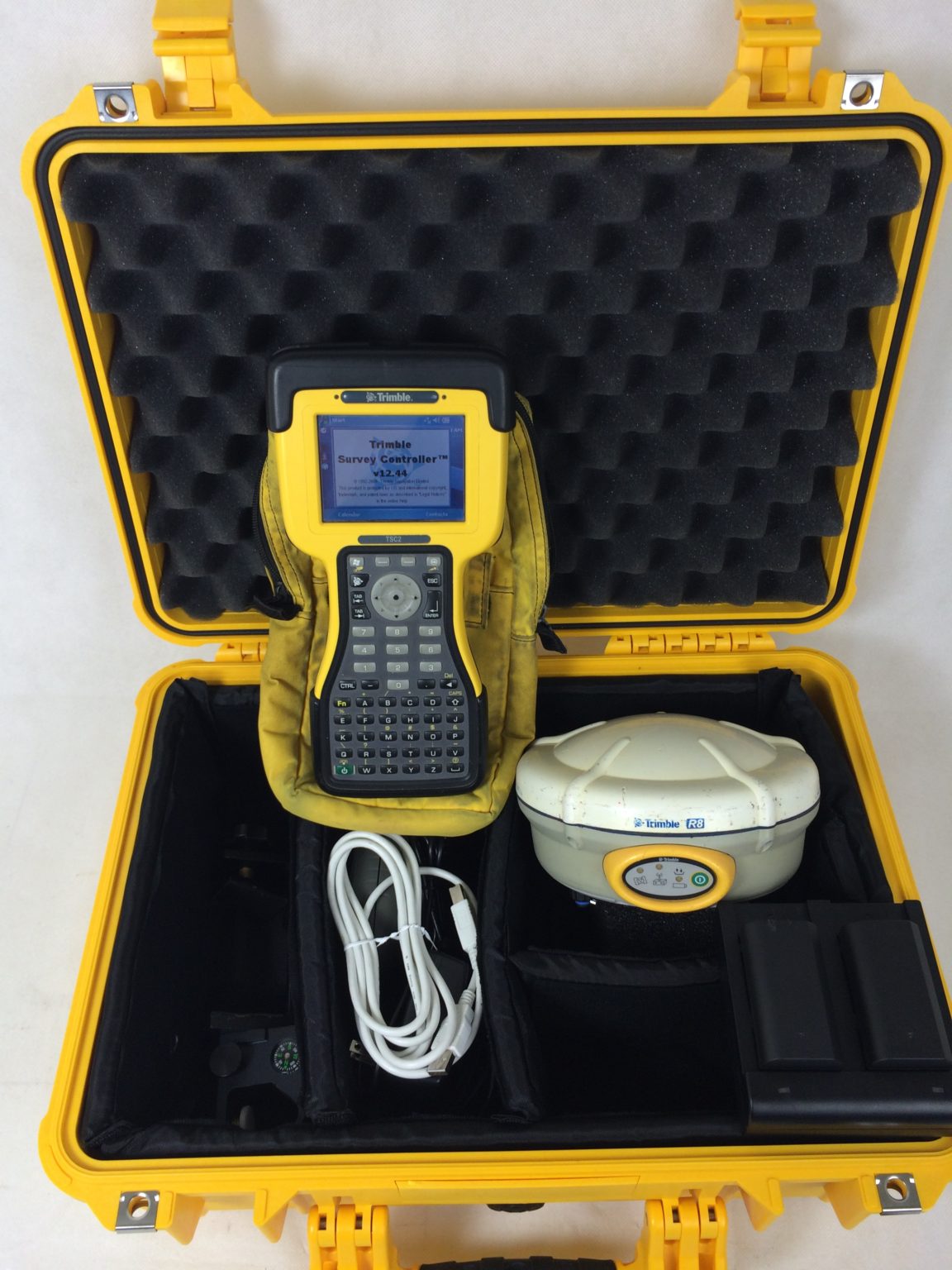 Trimble R8 Model 2 GPS/GNSS VRS Network Rover w/ TSC2 Data Collector