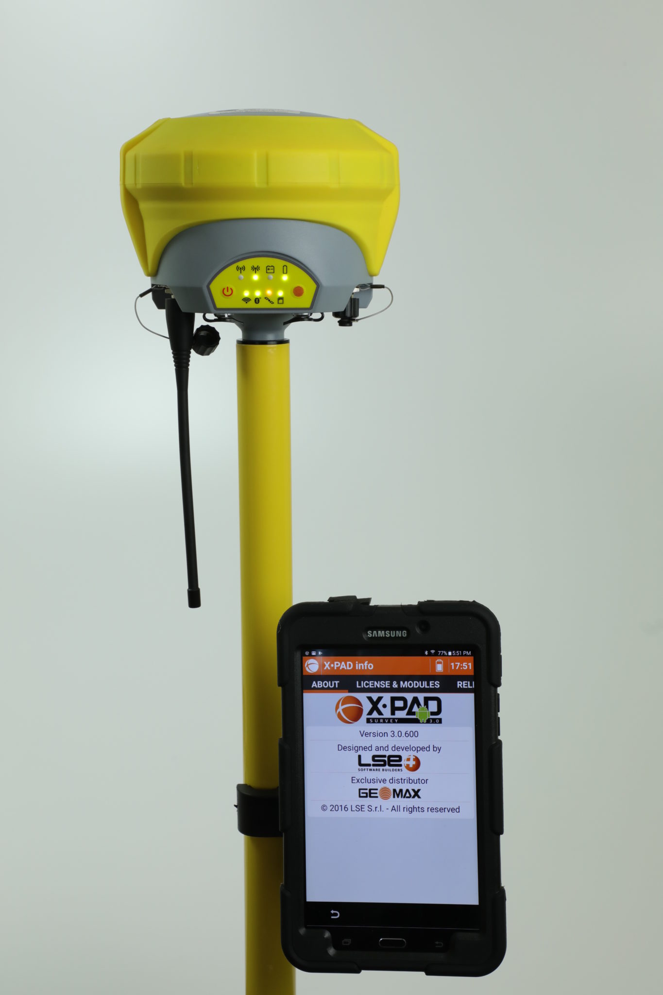 Geomax Zenith 35 GPS GNSS Antenna with 7 inch Galaxy Tab A with XPad