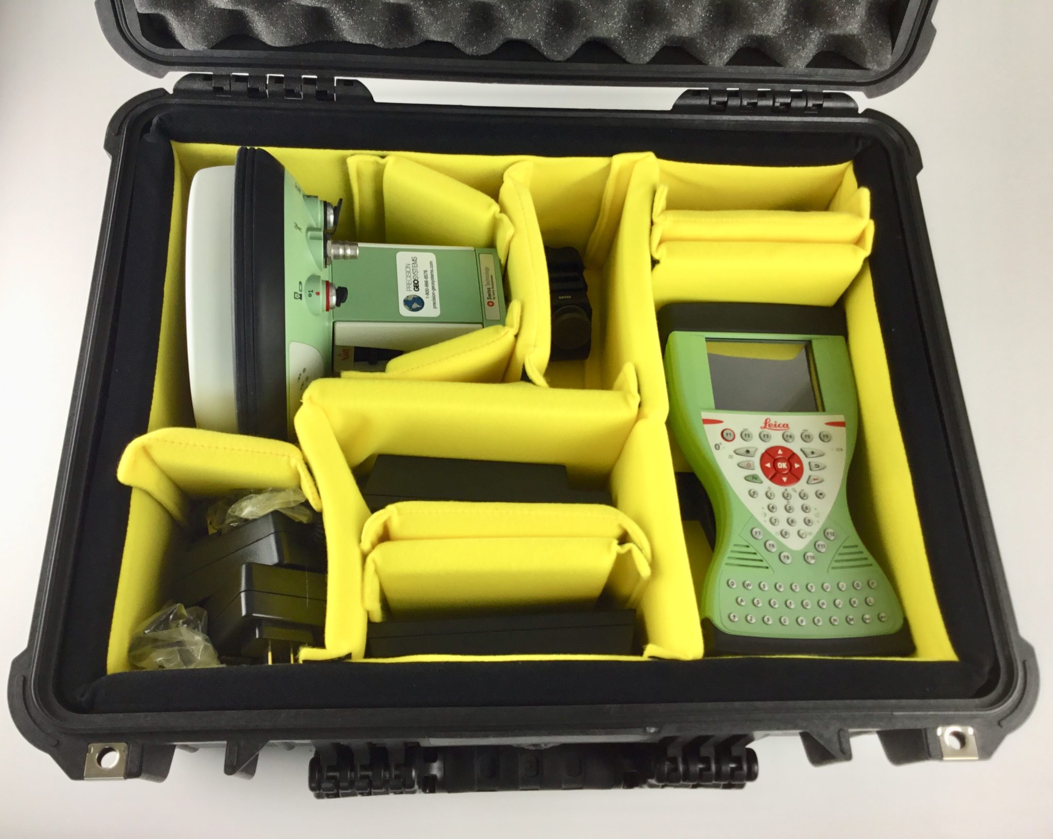 Leica GS15 GNSS Rover GPS Glonass w/ CS15 Viva SmartWorx, GSM, ADL UHF