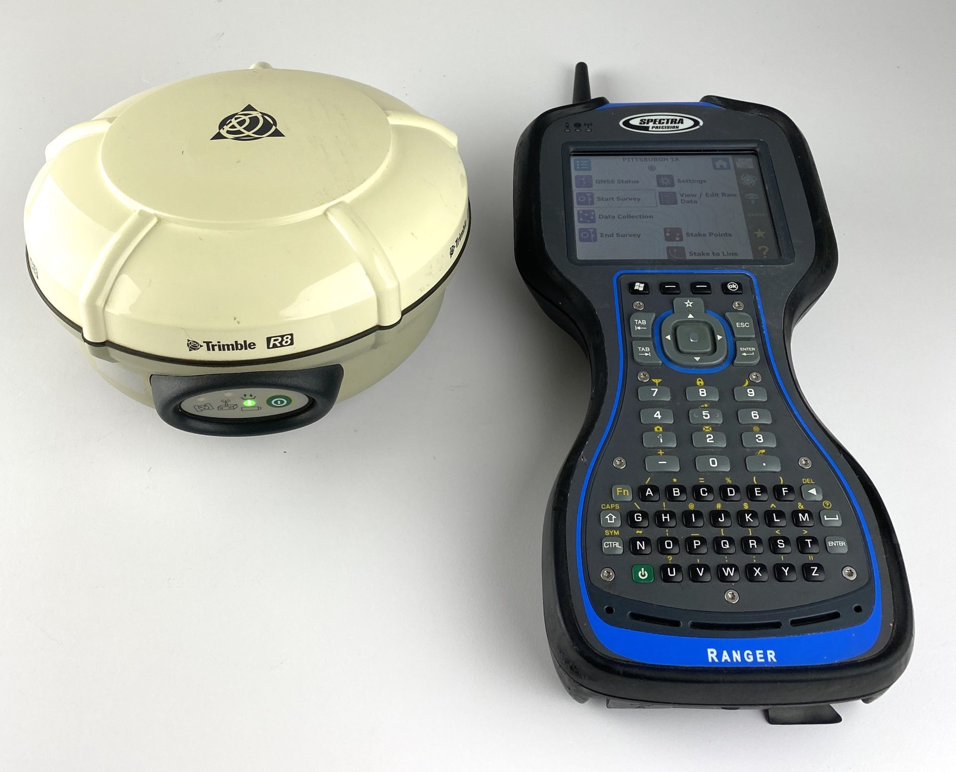 Trimble R8 Model 4 GPS/GNSS Receiver w/ Ranger Survey Pro Data
